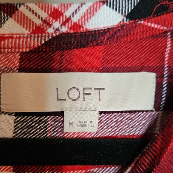 LOFT Red and Black Relaxed Blouse with Buttoned Front - Picture 2 of 6